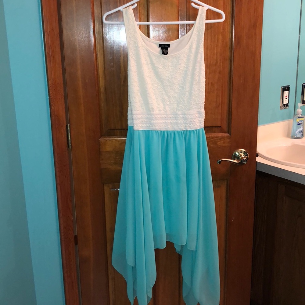 Flowy teal and white dress